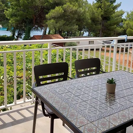 House Uljana - Two Bedroom With Terrace 3 *